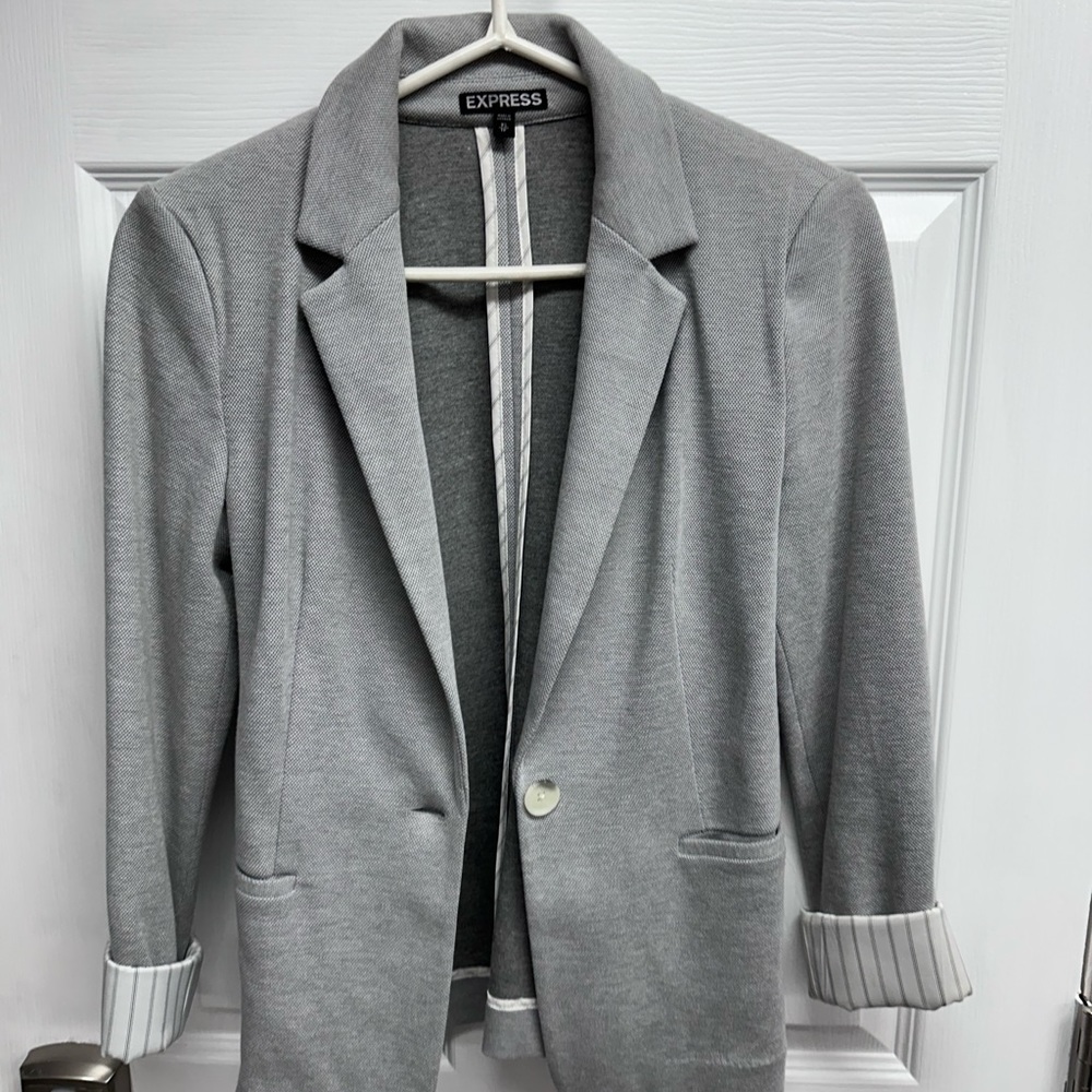 Gray blazer